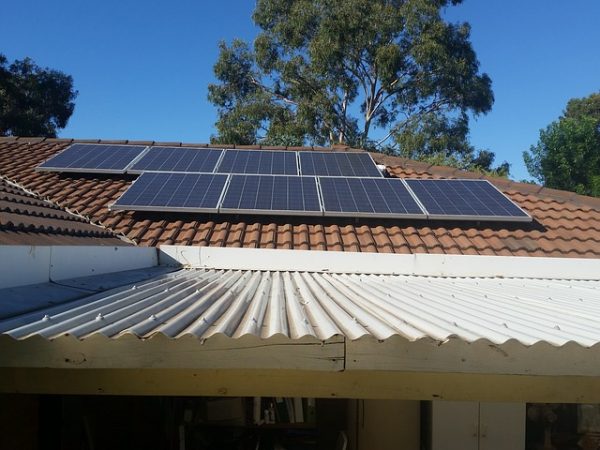 Changer la source d’énergie qui alimente la maison en mode solaire